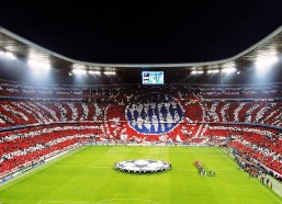 a8体育直播-亚马尔亮相公益活动 即兴演绎大展鸿图舞引爆网络热潮